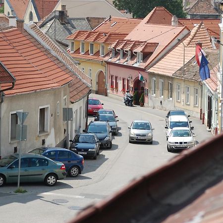 Fenyes Vinorium Bed & Breakfast Шопрон Екстериор снимка
