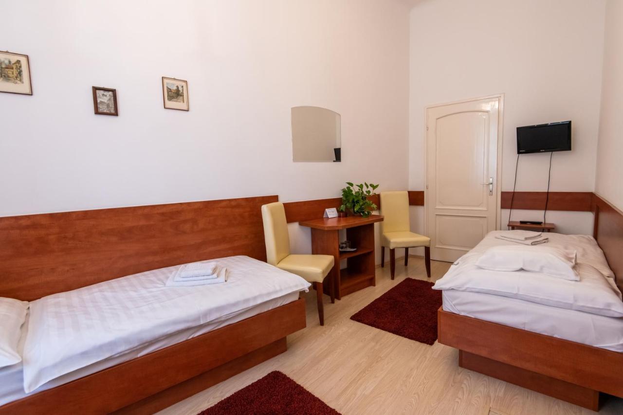 Fenyes Vinorium Bed & Breakfast Шопрон Екстериор снимка