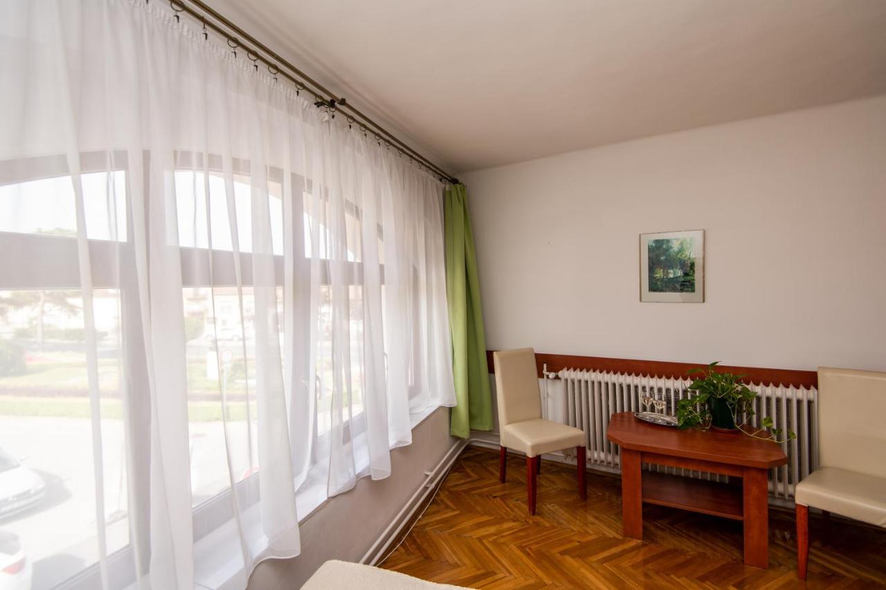 Fenyes Vinorium Bed & Breakfast Шопрон Екстериор снимка