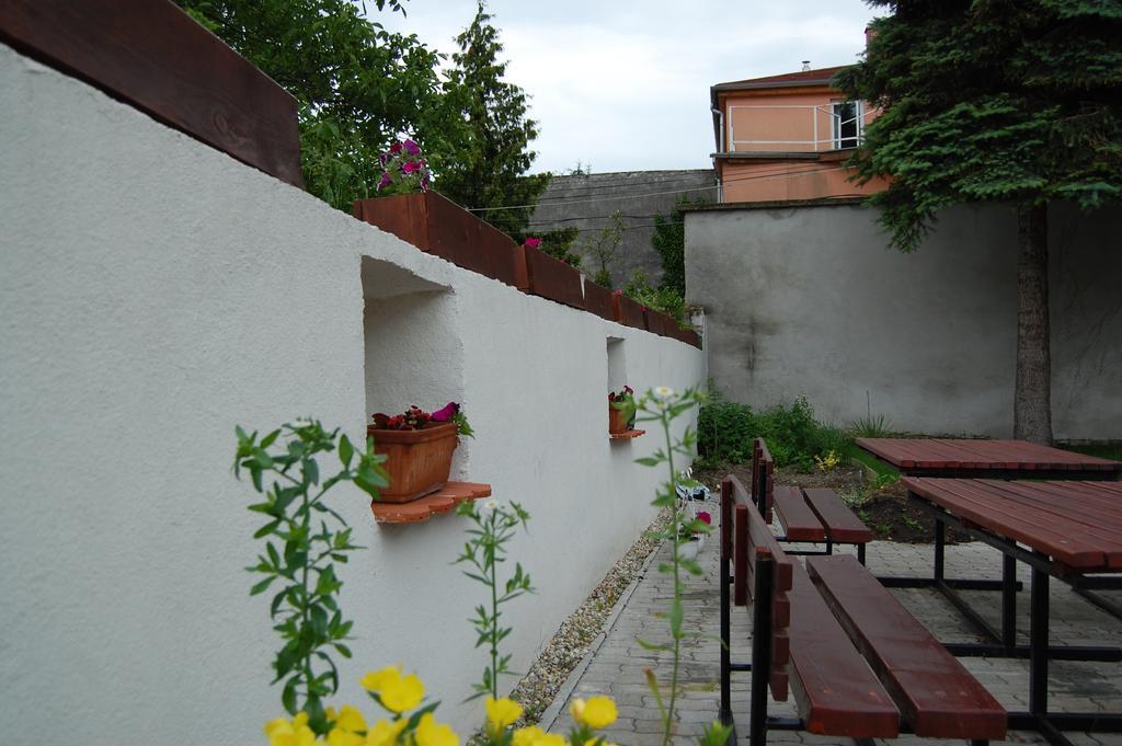 Fenyes Vinorium Bed & Breakfast Шопрон Екстериор снимка